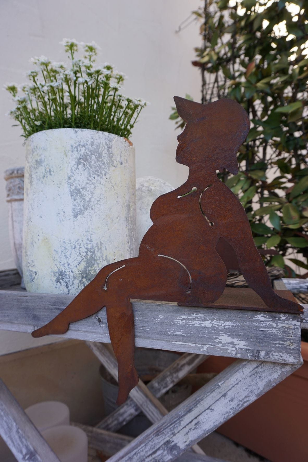 Bathing Nymph "PAULA" as an Edge Sitter