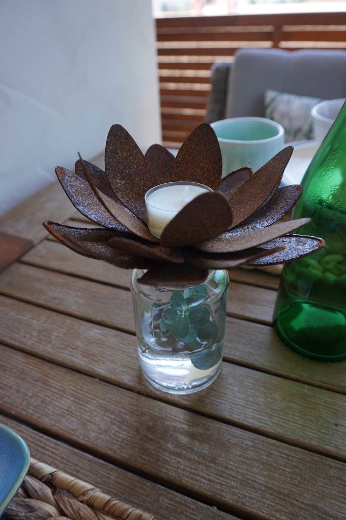 Water lily bloom for placing