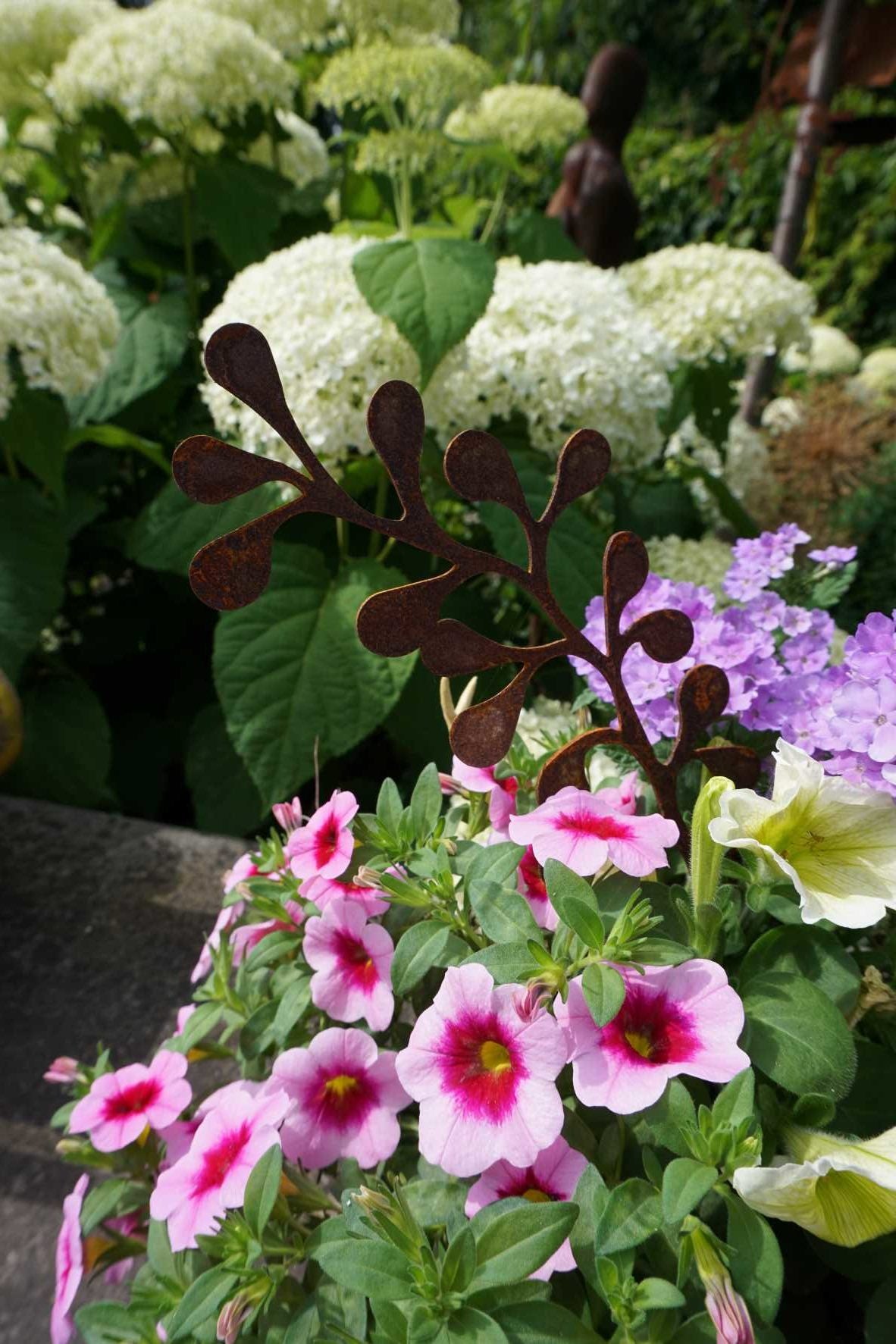 Blätterzweig Safiore "E"