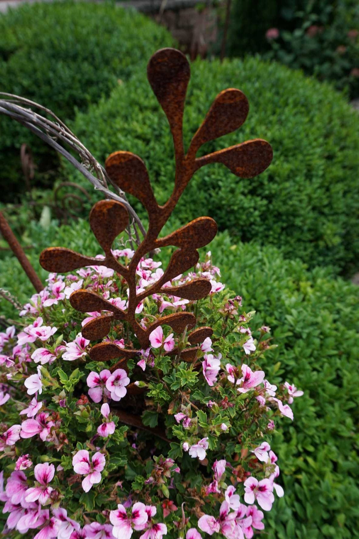 Blätterzweig Safiore "E"