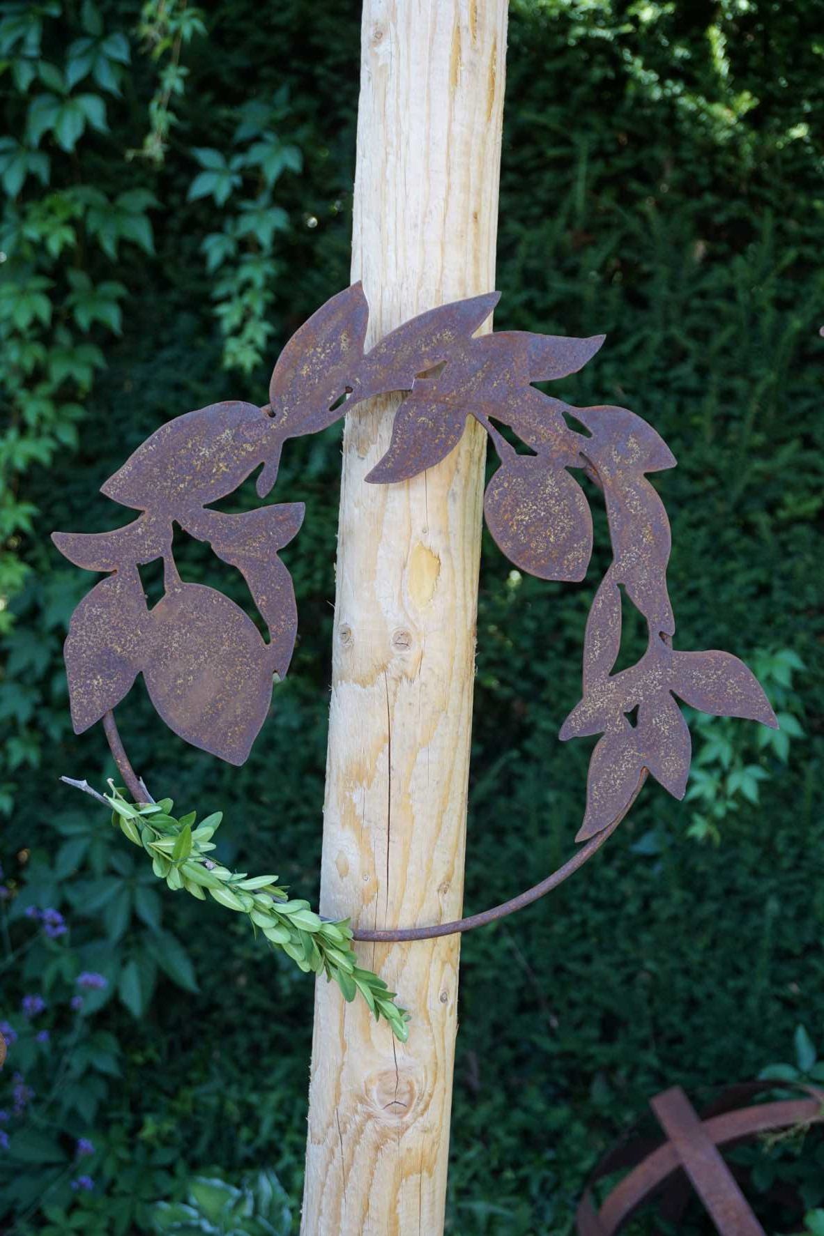 Feuilles de citron avec anneau