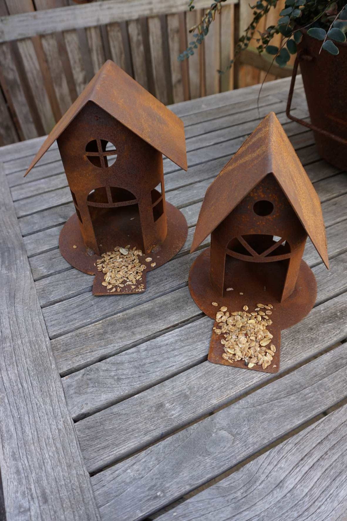 Vogelhaus mit Steg klein