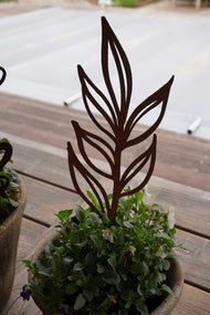 Topfstecker "Skizzen" mit spitzen Blättern H38