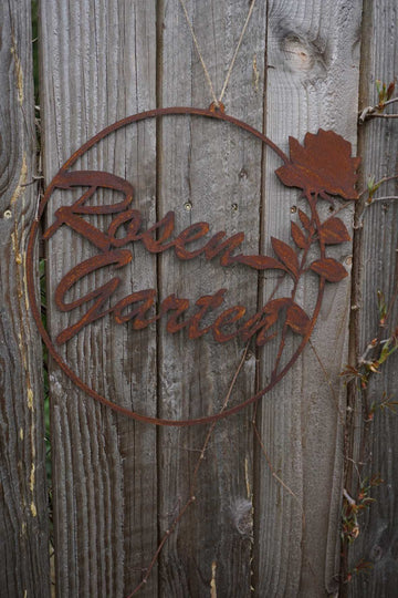Sign "Rose Garden"