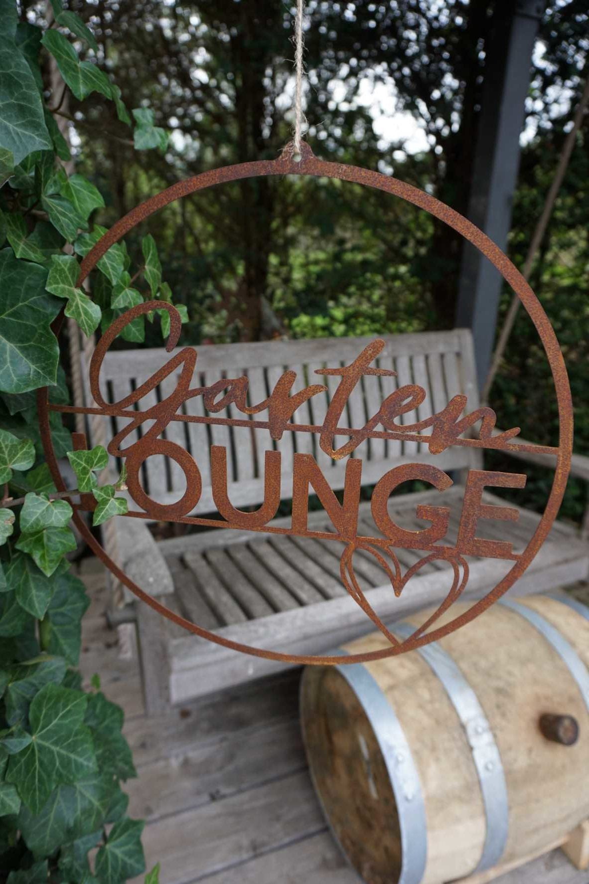 "Garden Lounge" sign