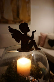 kleines Engelchen - sitzend