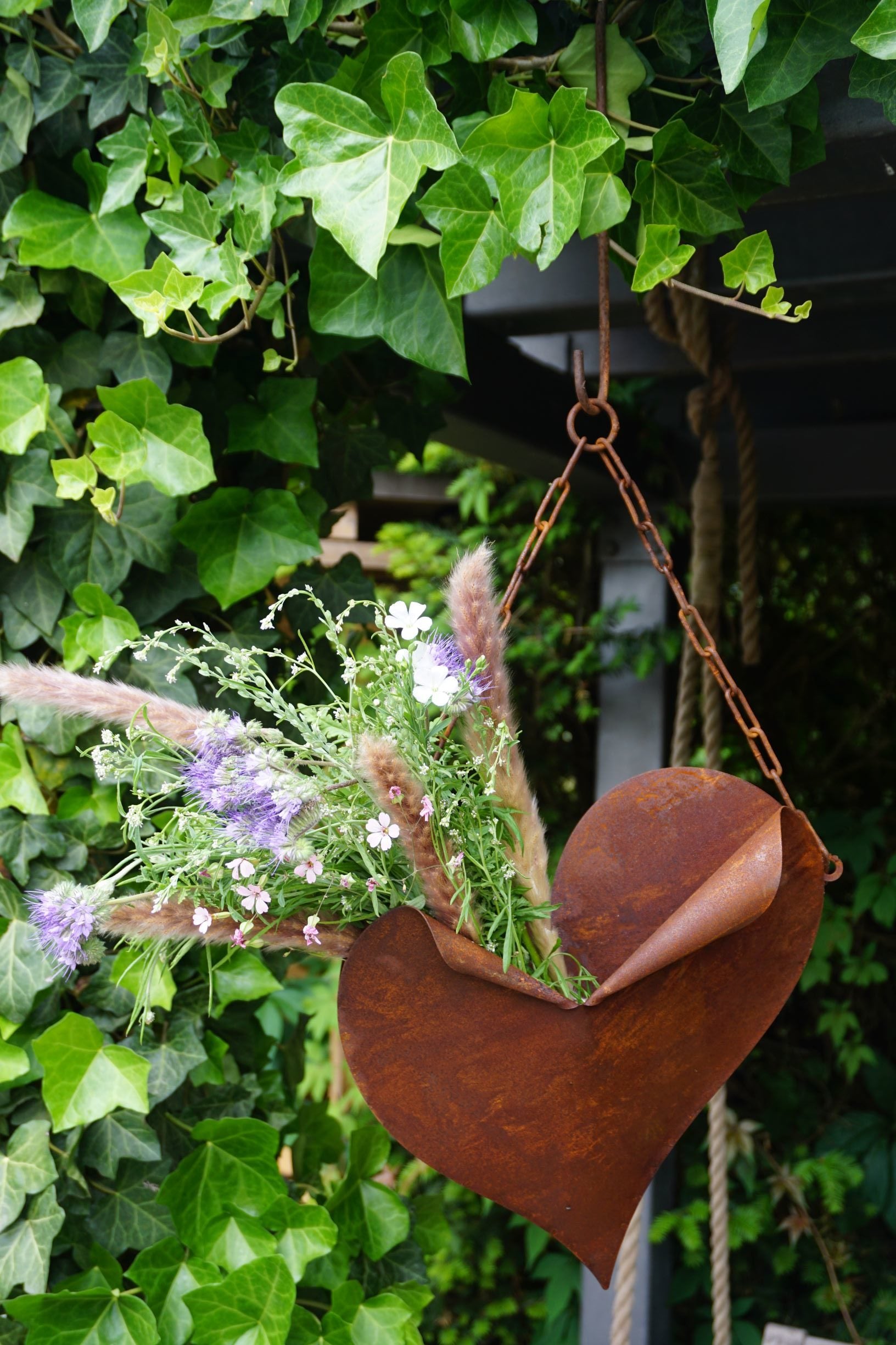 Edelrost Pflanztüte Herz mit Kette