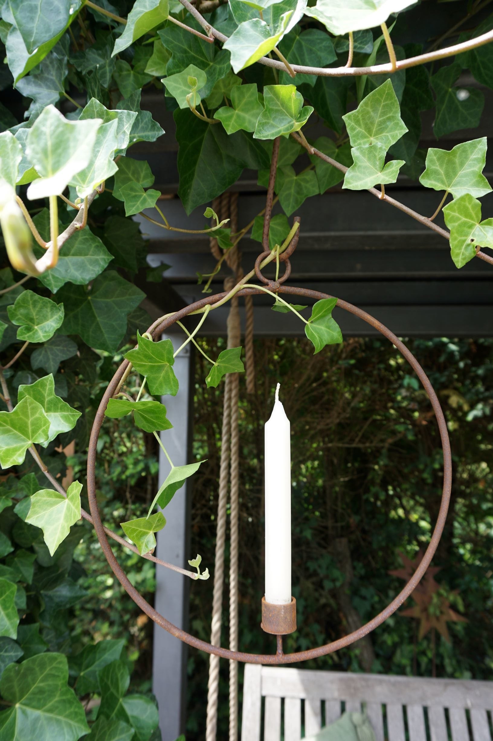 Deko-Ring mit Kerzenhalter
