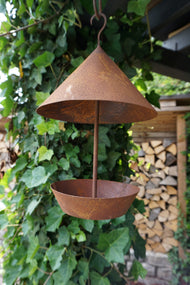 Vogelhaus rund mit Säule