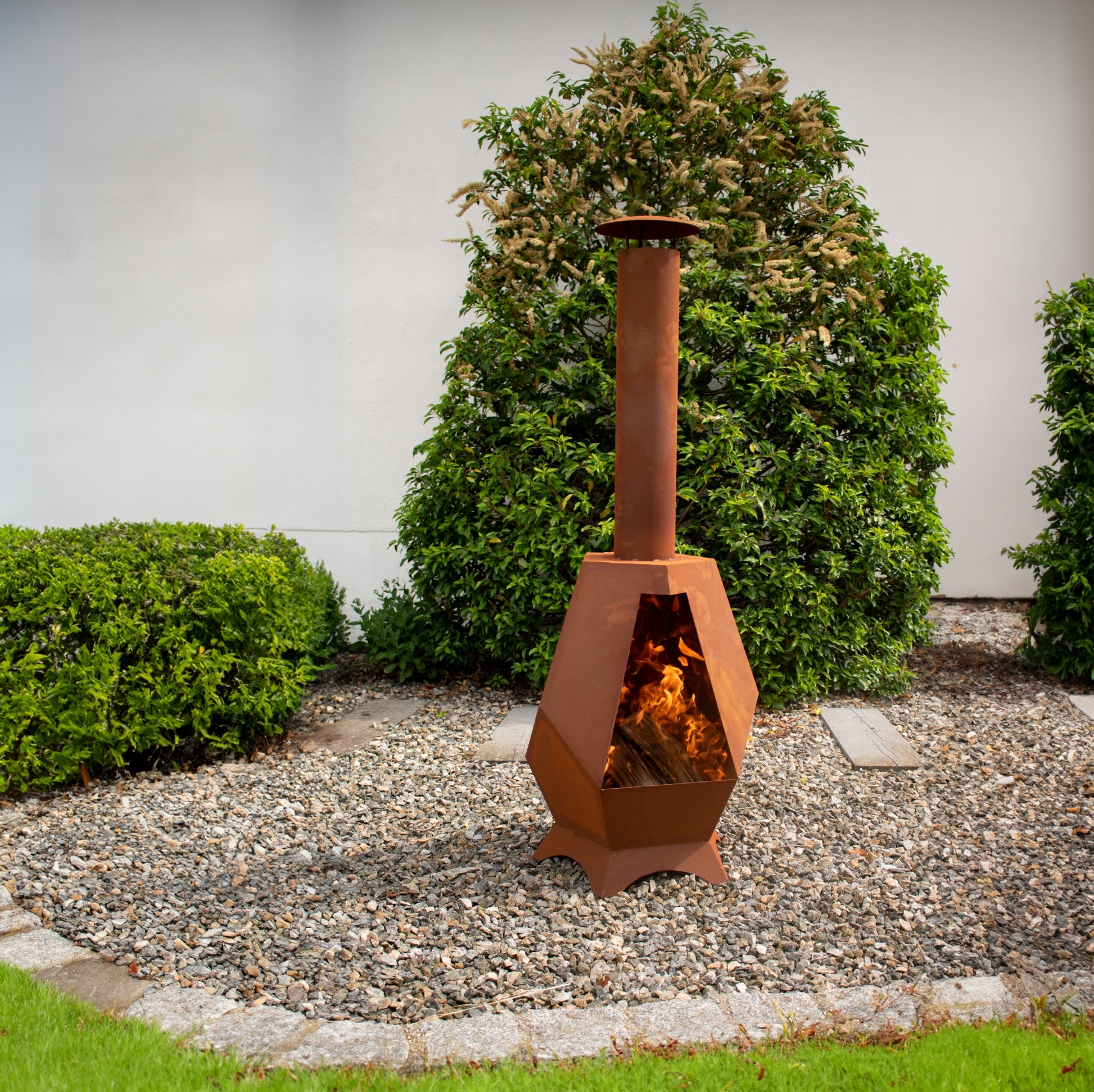 Feuerstelle Edelrost -Gartenkamin-