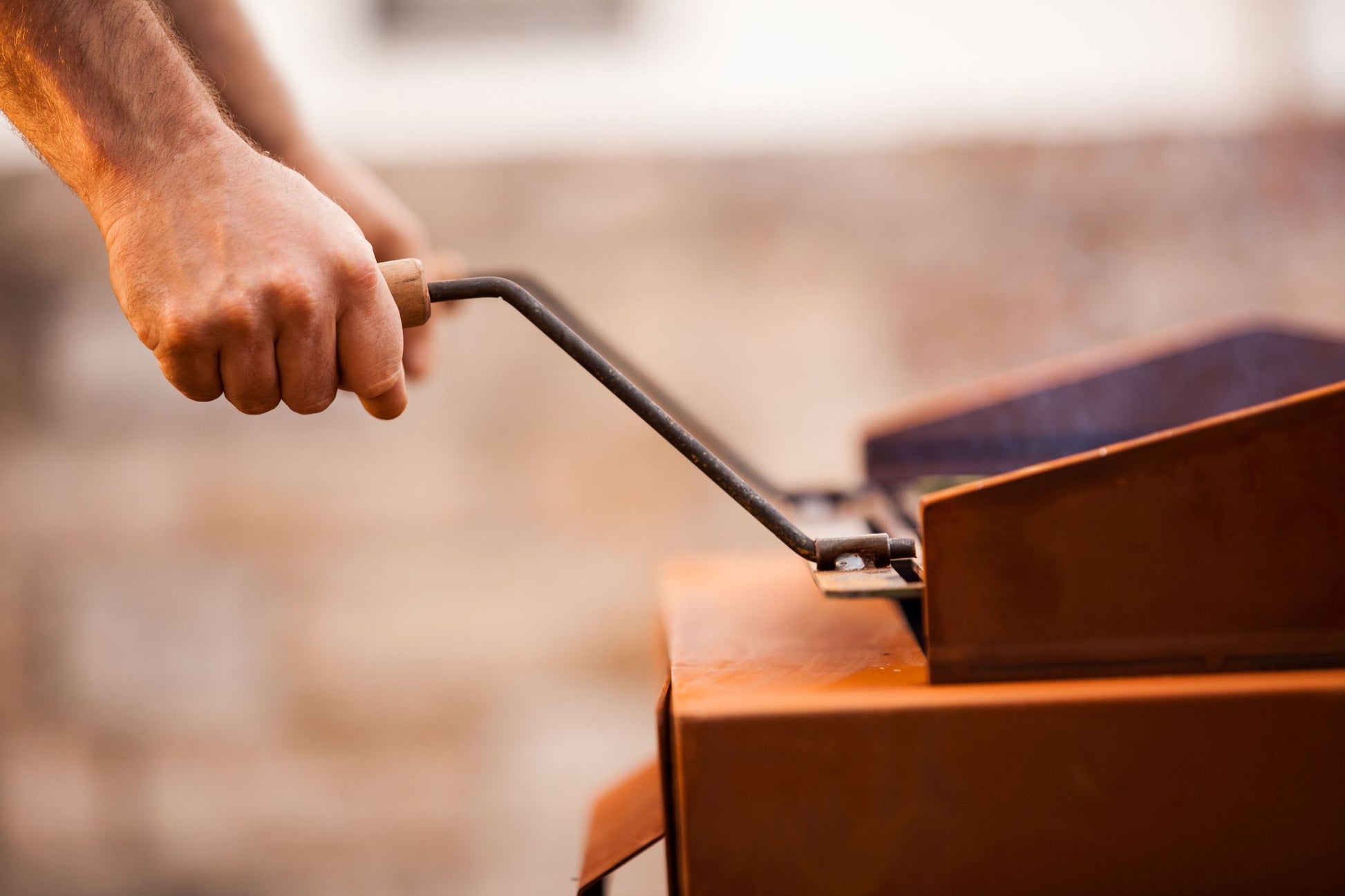 Charcoal Grill - Geometry -