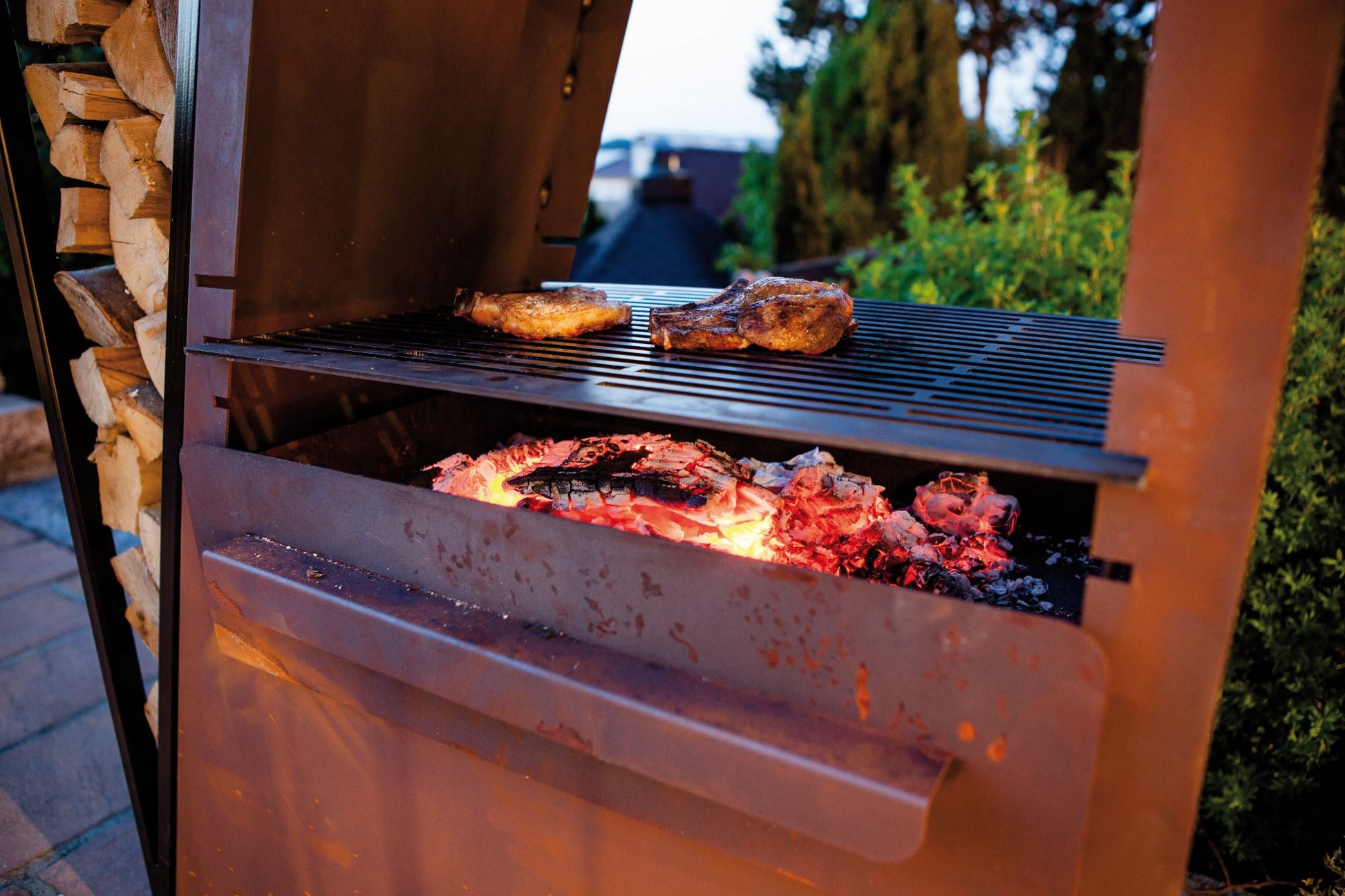 Fireplace with Grill - Barbecue -