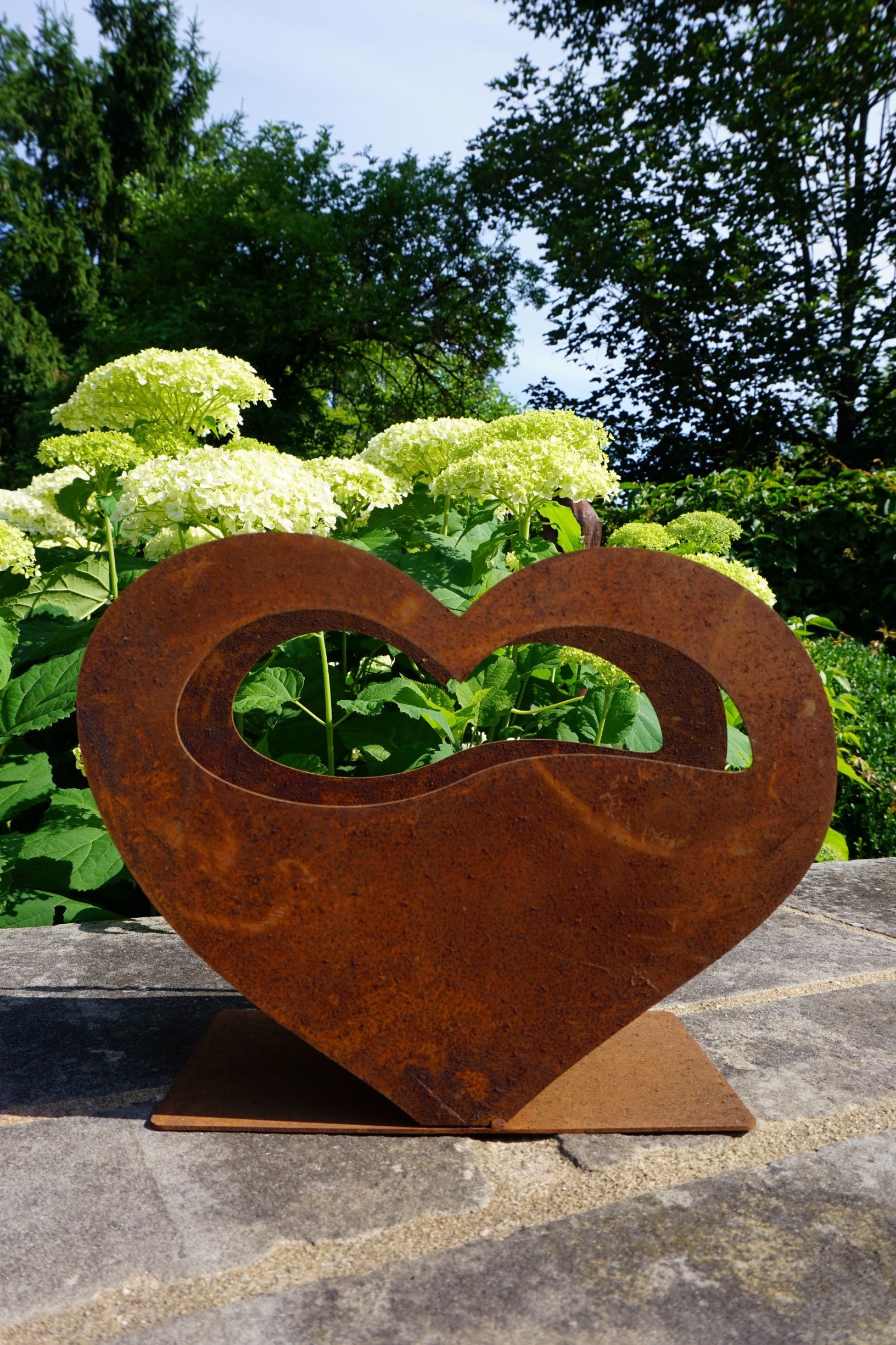 Small heart planter