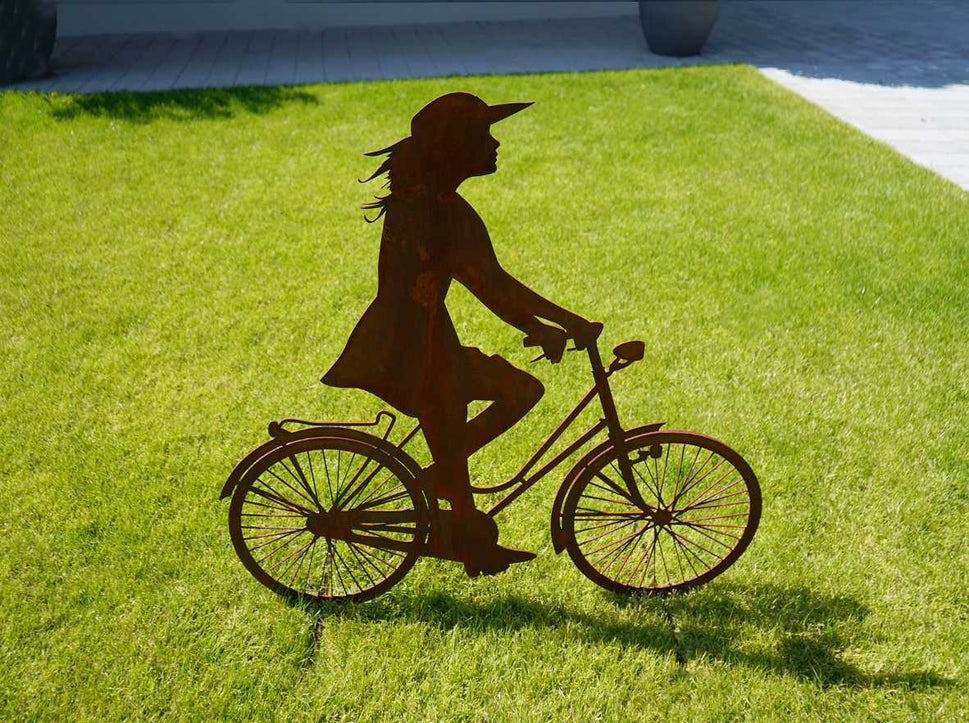 Fahrradfahrerin -Annelies-