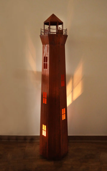 Phare en acier Corten