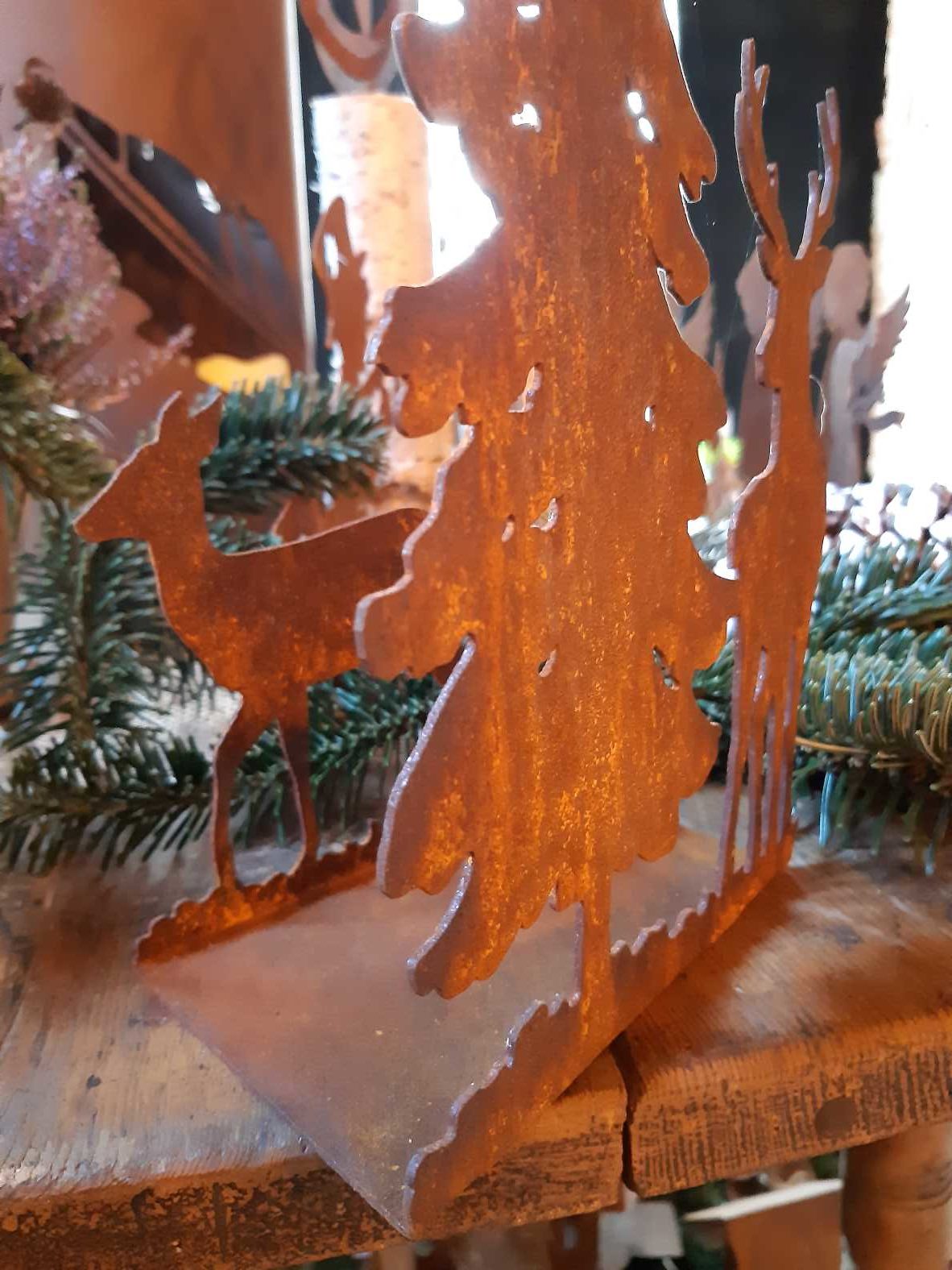 Tealight holder with deer and forest