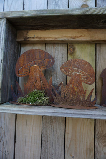 Set of 2 "Mushrooms with Meadow" on a Plate