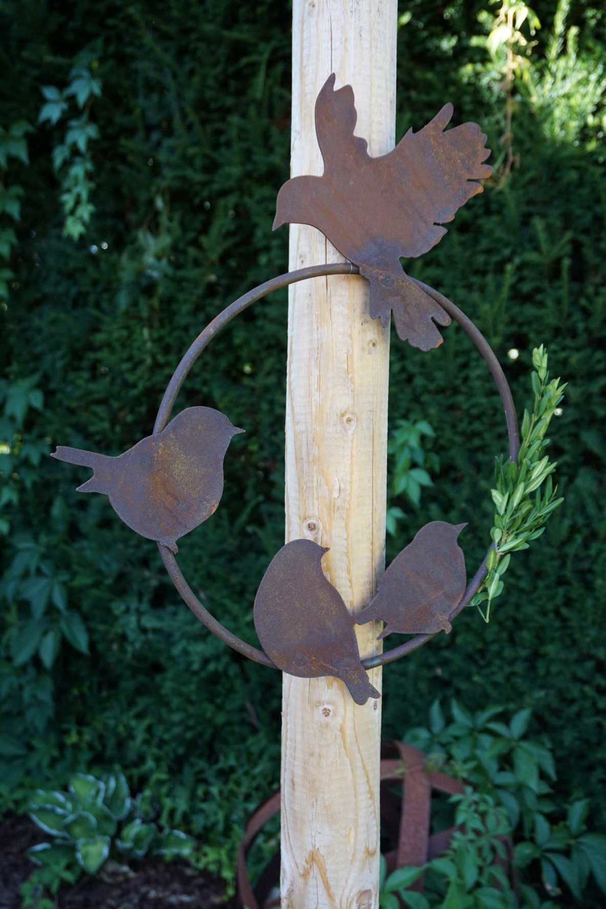 Ring with 4 Birds