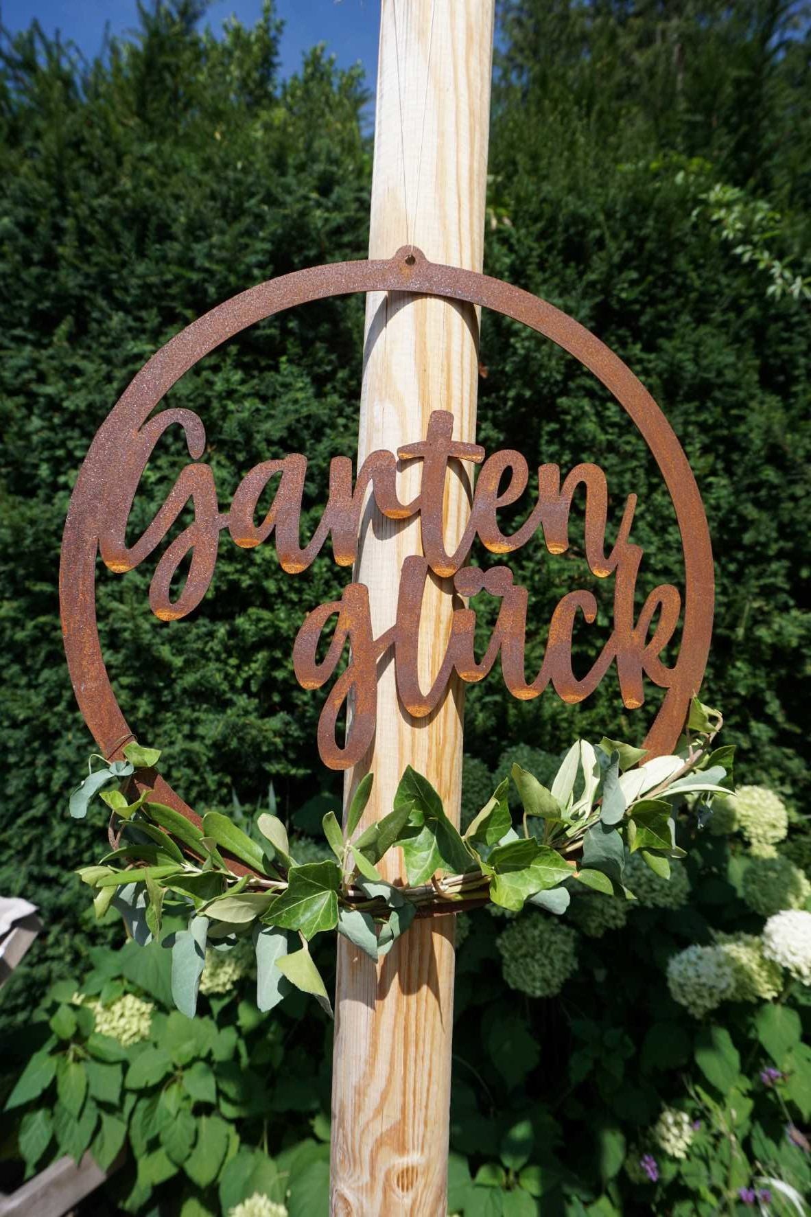 Sign "Garden Bliss"