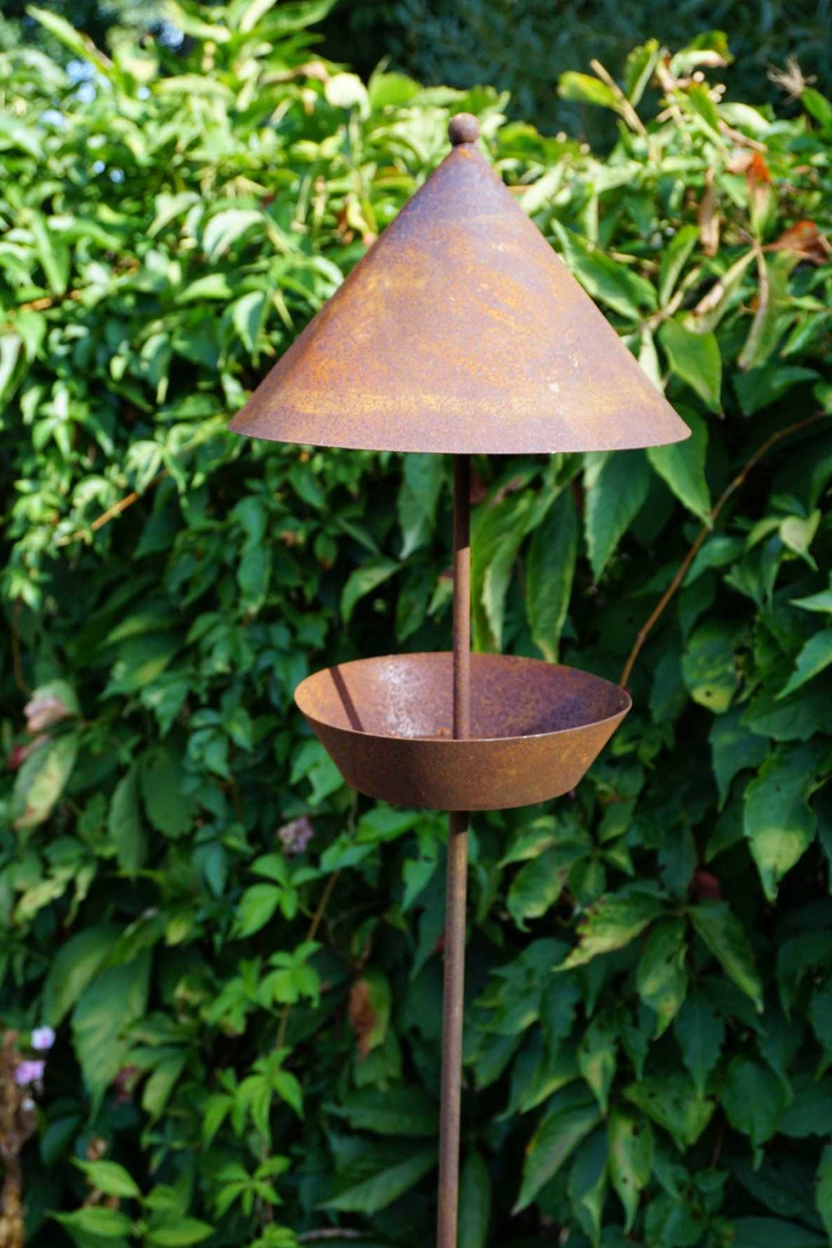 Birdhouse with column