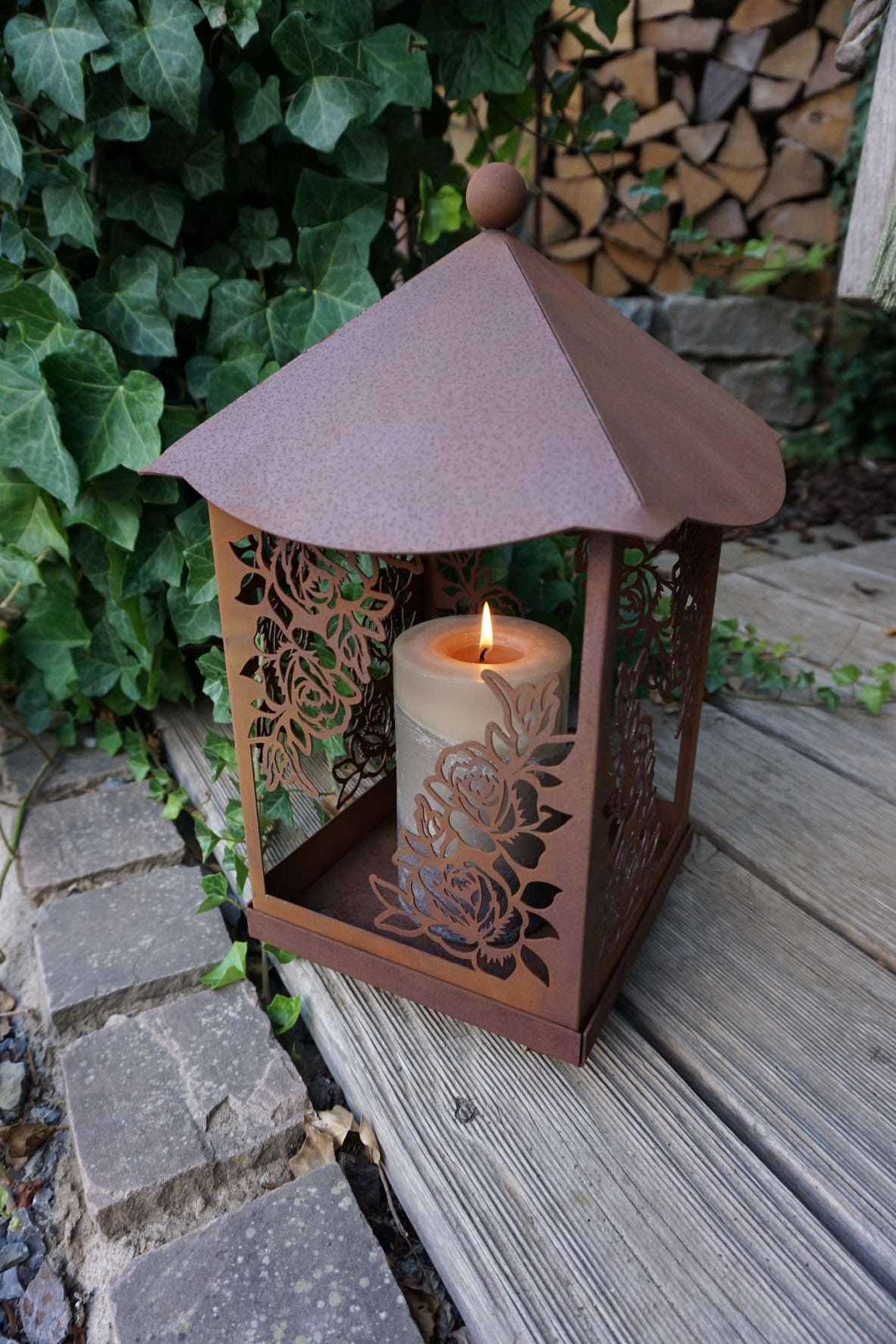 Lantern of Roses