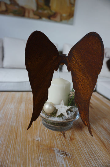 Long angel wings