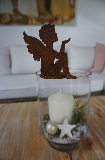 Petit ange - assis