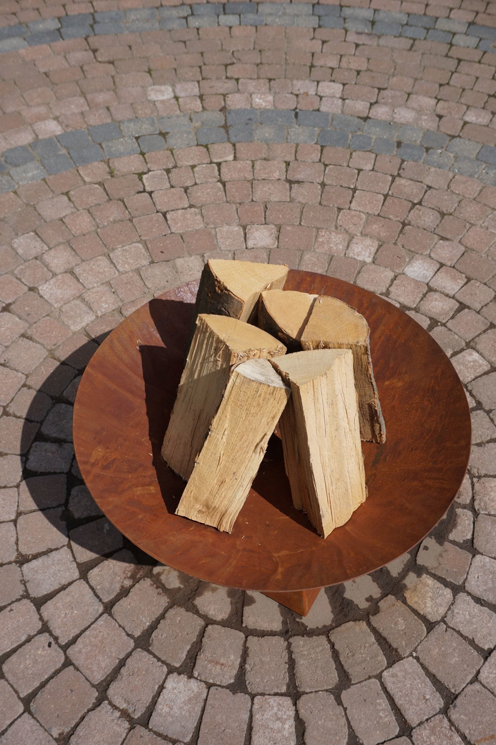 Fire bowl on base Ø60cm