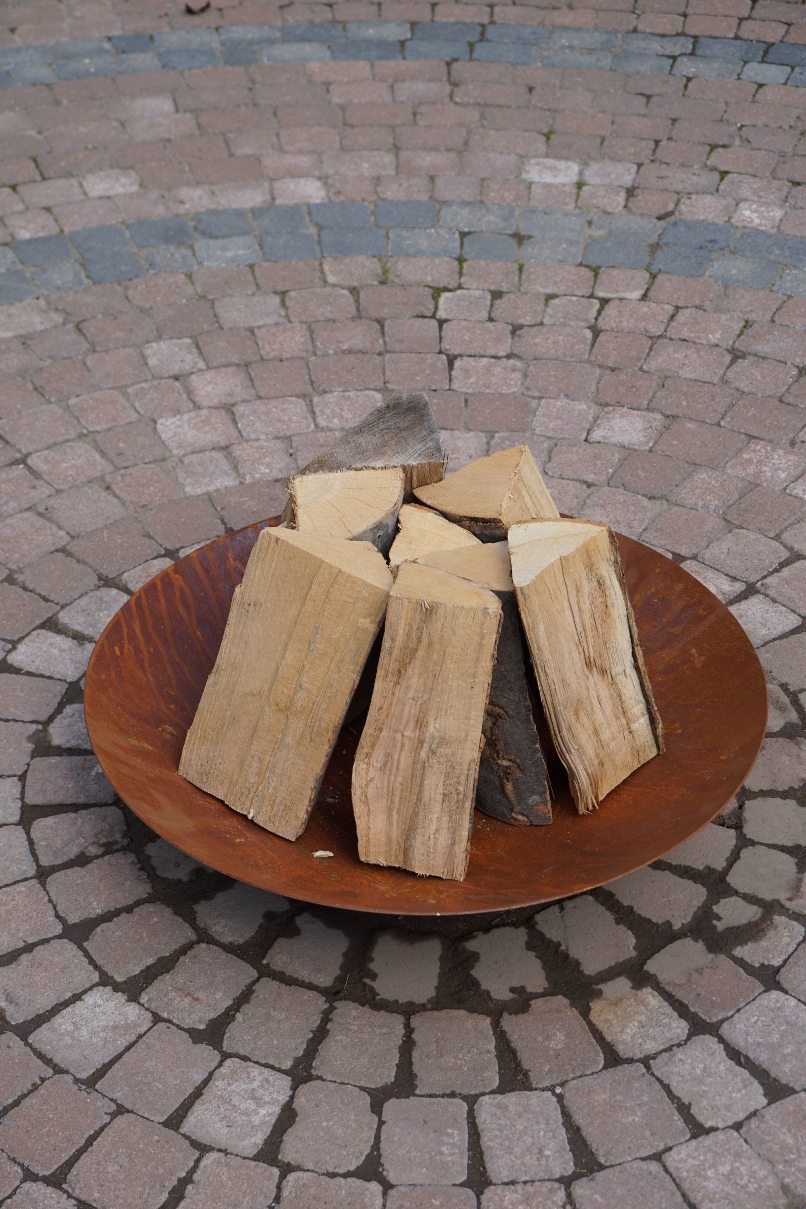 Fire bowl Ø60 with 4 ball feet