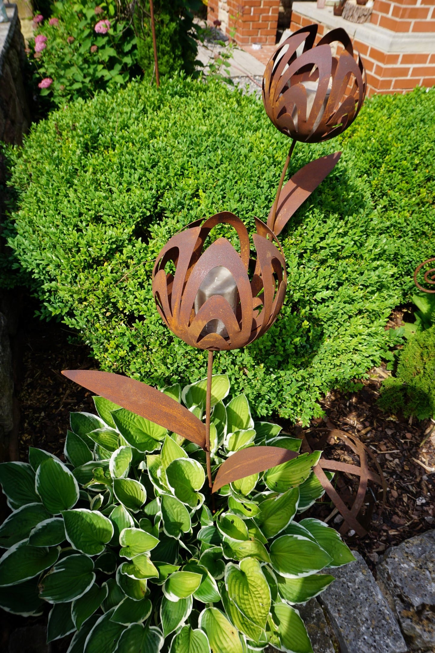 Edelrost Kelchblume Gartenstecker