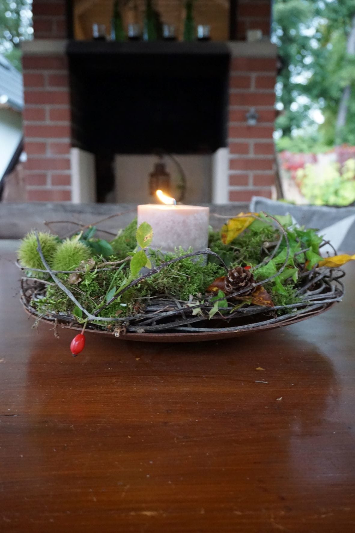 Schale zum dekorieren und verzieren mit Blumenschmuck