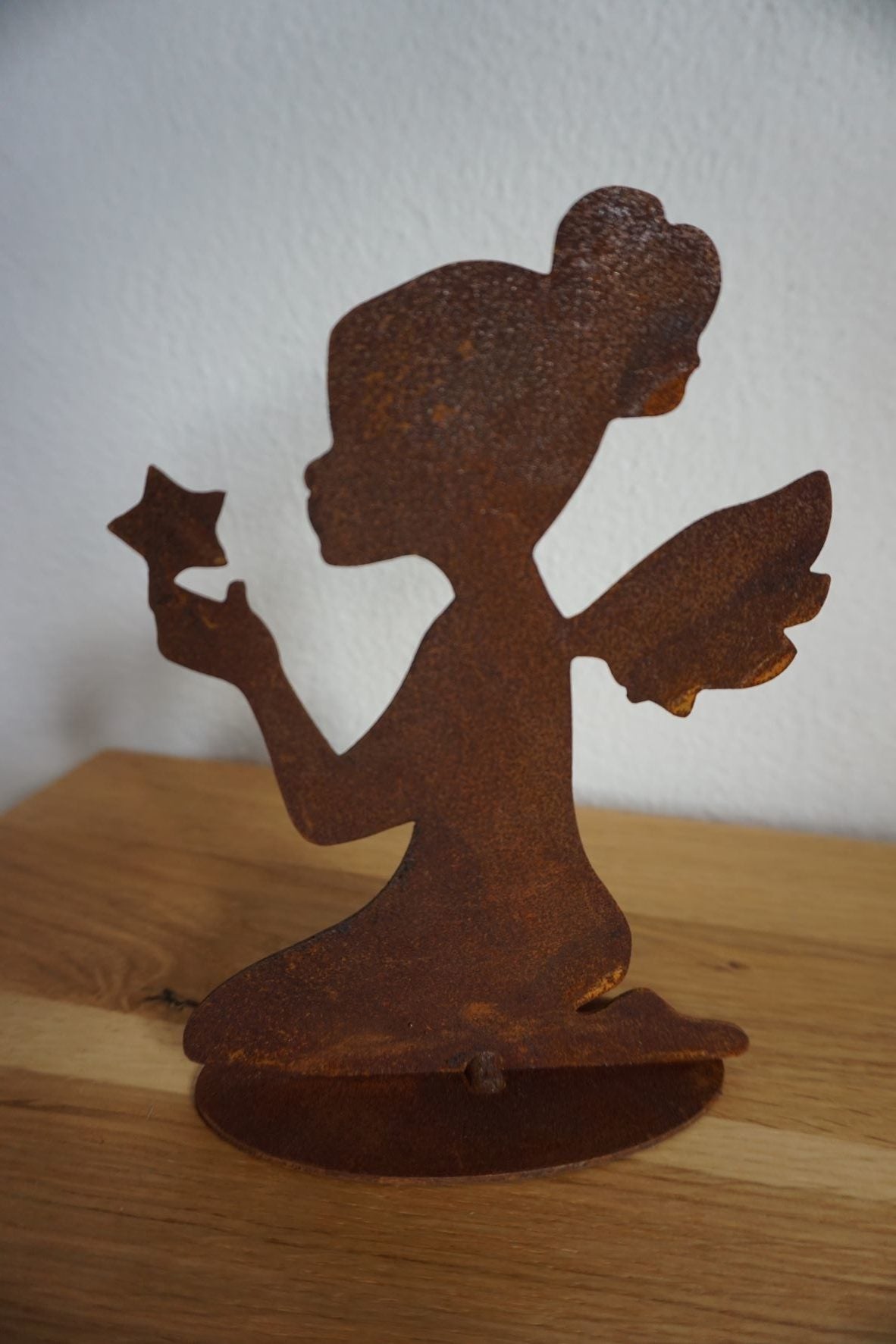 Angel girl with star