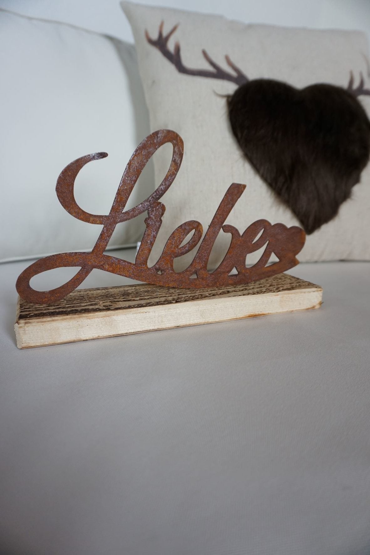 Inscription "AMOUR"