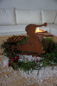 Jeune "Tom" avec sa luge