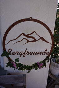 Sign "MOUNTAIN FRIENDS"