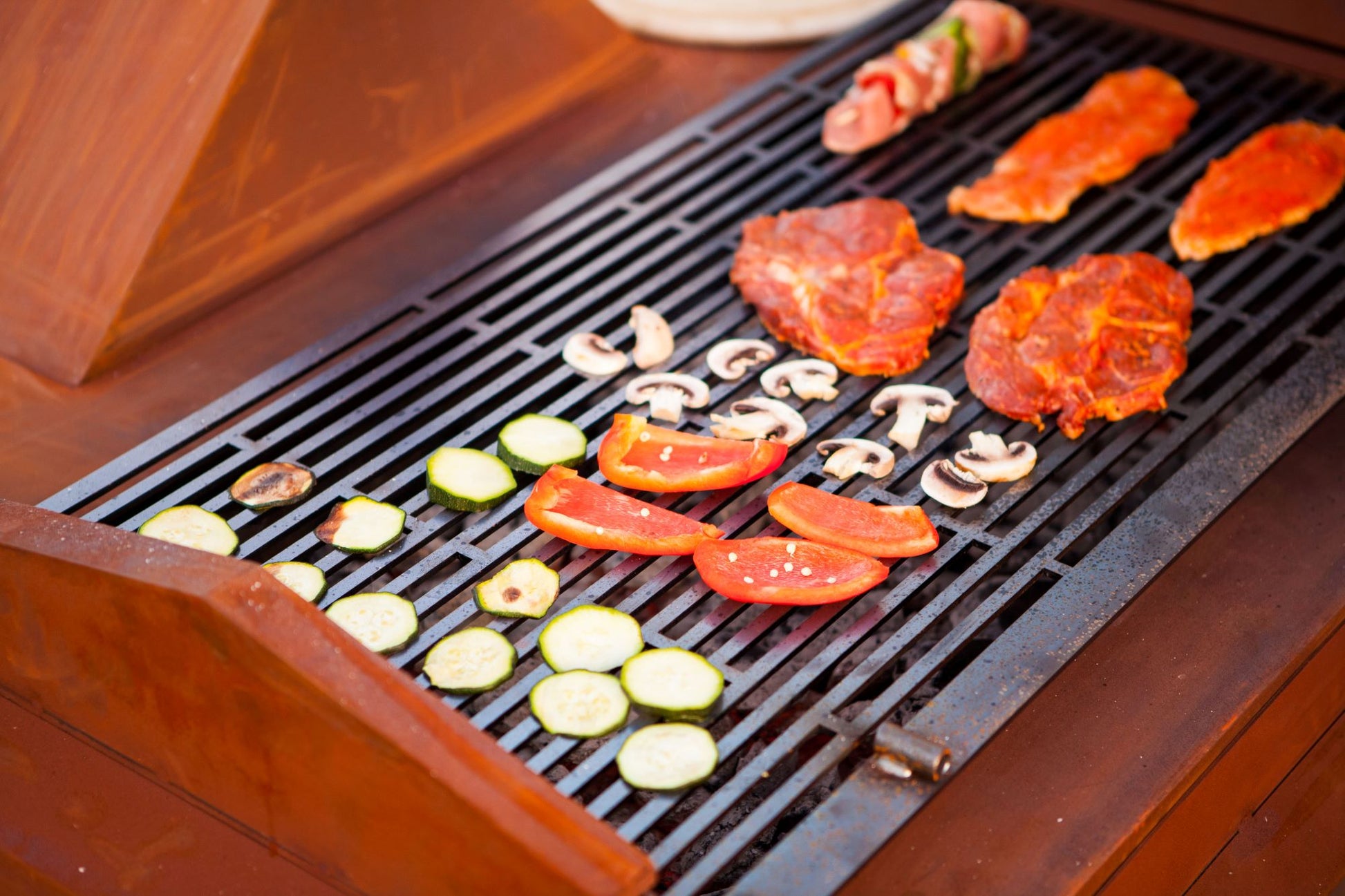 Charcoal Grill - Geometry -